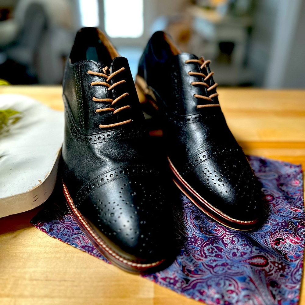 Johnston & Murphy Men's Conard Cap Toe Oxford - VERY Clean